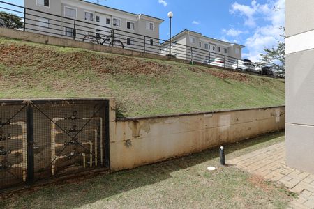 Apartamento para alugar com 47m², 2 quartos e 1 vagaVista - Área de Serviço