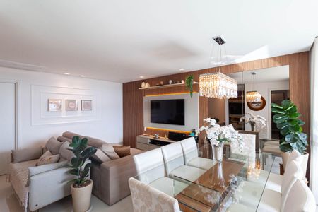 Apartamento à venda com 122m², 4 quartos e 3 vagasSala