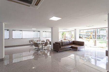 Apartamento à venda com 122m², 4 quartos e 3 vagasÁrea comum - Salão de festas