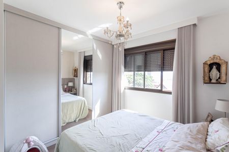 Apartamento à venda com 122m², 4 quartos e 3 vagasSuíte 2