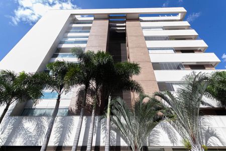 Apartamento à venda com 122m², 4 quartos e 3 vagasFachada