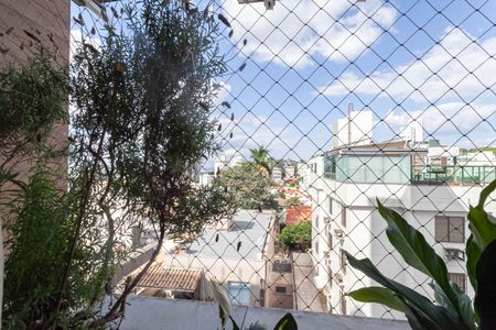 Apartamento à venda com 122m², 4 quartos e 3 vagasQuarto 1 - Vista