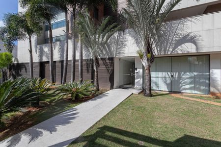 Apartamento à venda com 122m², 4 quartos e 3 vagasEntrada