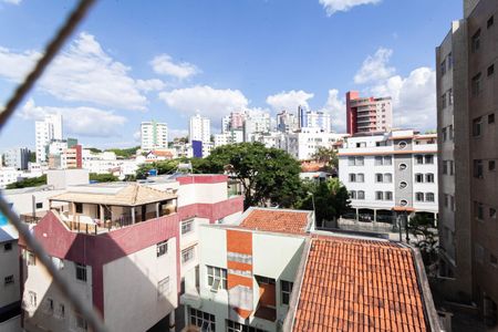 Apartamento à venda com 122m², 4 quartos e 3 vagasVista da suíte 1