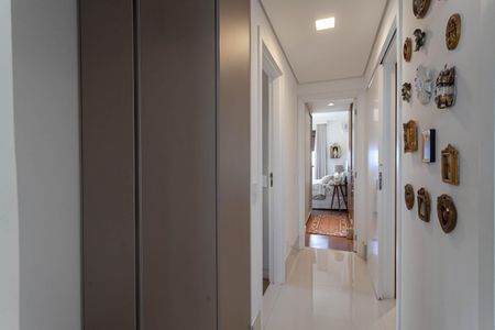 Apartamento à venda com 122m², 4 quartos e 3 vagasCorredor