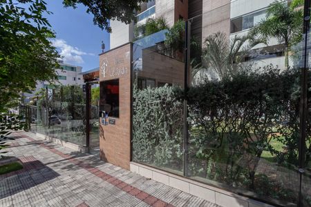 Apartamento à venda com 122m², 4 quartos e 3 vagasFachada