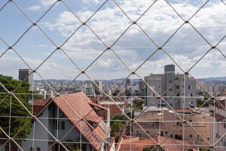 Apartamento à venda com 122m², 4 quartos e 3 vagasVista da suíte 2