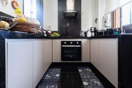 Apartamento à venda com 122m², 4 quartos e 3 vagasCozinha