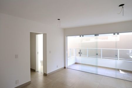 Sala/Cozinha de apartamento para alugar com 2 quartos, 91m² em São Lucas, Belo Horizonte