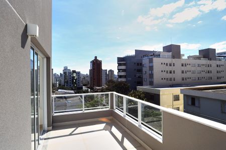 Apartamento para alugar com 95m², 1 quarto e 2 vagasVaranda