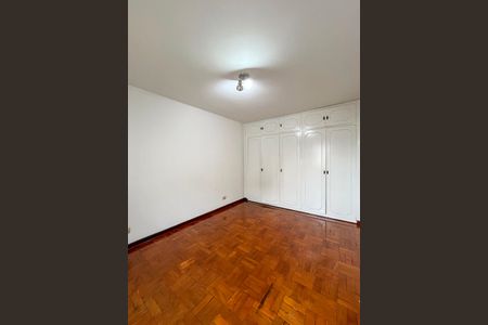 Apartamento para alugar com 146m², 3 quartos e 1 vagaSuite