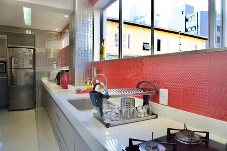 Apartamento à venda com 120m², 4 quartos e 2 vagas Apartamento à venda com 120m², 4 quartos e 2 vagasCozinha