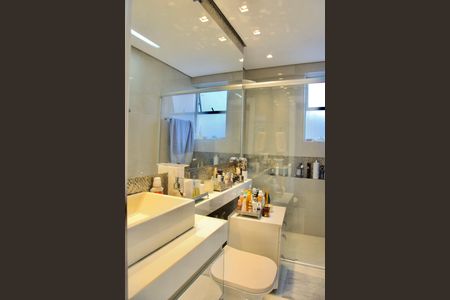 Apartamento à venda com 120m², 4 quartos e 2 vagas Apartamento à venda com 120m², 4 quartos e 2 vagasSuíte - Banheiro