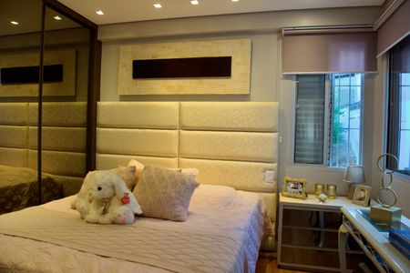 Apartamento à venda com 120m², 4 quartos e 2 vagas Apartamento à venda com 120m², 4 quartos e 2 vagasSuíte