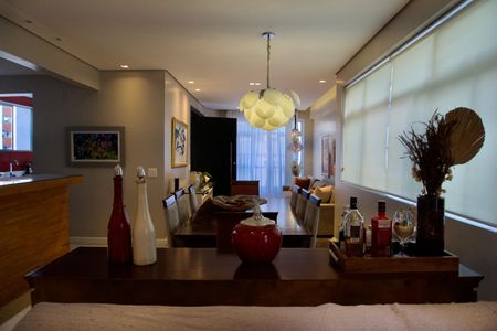 Apartamento à venda com 120m², 4 quartos e 2 vagas Apartamento à venda com 120m², 4 quartos e 2 vagasSala