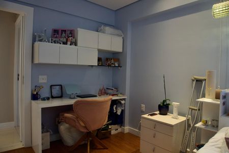 Apartamento à venda com 120m², 4 quartos e 2 vagas Apartamento à venda com 120m², 4 quartos e 2 vagasQuarto 2