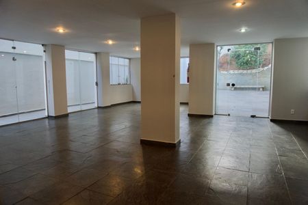 Apartamento à venda com 120m², 4 quartos e 2 vagas Apartamento à venda com 120m², 4 quartos e 2 vagasÁrea Comum - Salão de Festas
