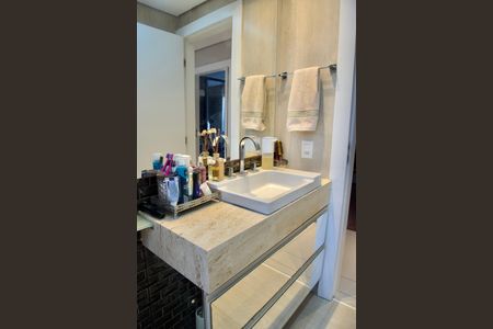 Apartamento à venda com 120m², 4 quartos e 2 vagas Apartamento à venda com 120m², 4 quartos e 2 vagasBanheiro
