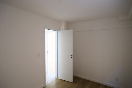 Apartamento para alugar com 91m², 2 quartos e 1 vagaQuarto