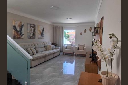Casa à venda com 3 quartos, 132m² em Cidade Patriarca, São Paulo