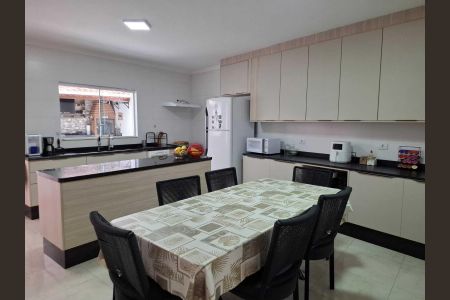 Casa à venda com 3 quartos, 132m² em Cidade Patriarca, São Paulo