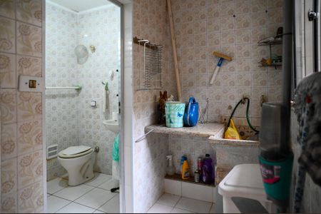 Casa à venda com 150m², 2 quartos e 2 vagas Casa à venda com 150m², 2 quartos e 2 vagasÁrea de Serviço