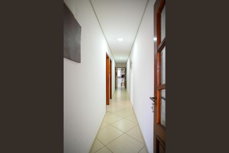 Corredor de casa à venda com 2 quartos, 150m² em Vila das Merces, São Paulo