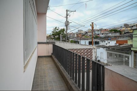 Casa à venda com 150m², 2 quartos e 2 vagas Casa à venda com 150m², 2 quartos e 2 vagasSacada