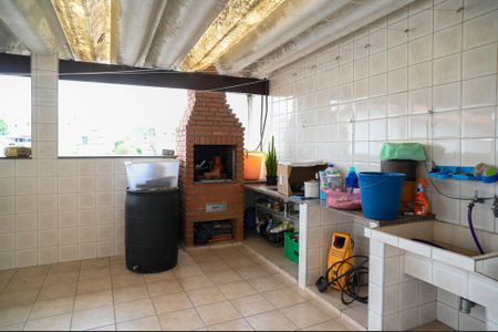 Casa à venda com 150m², 2 quartos e 2 vagas Casa à venda com 150m², 2 quartos e 2 vagasVaranda / Area de Serviço