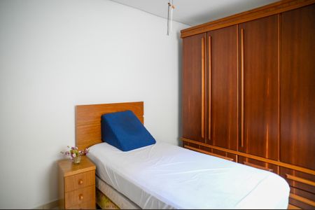 Casa à venda com 150m², 2 quartos e 2 vagas Casa à venda com 150m², 2 quartos e 2 vagasQuarto 1
