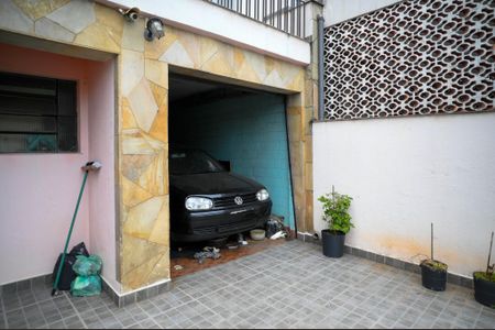 Casa à venda com 150m², 2 quartos e 2 vagas Casa à venda com 150m², 2 quartos e 2 vagasGaragem