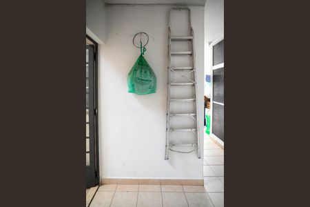 Casa à venda com 150m², 2 quartos e 2 vagas Casa à venda com 150m², 2 quartos e 2 vagasÁrea de Serviço