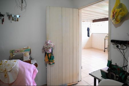 Casa à venda com 150m², 2 quartos e 2 vagas Casa à venda com 150m², 2 quartos e 2 vagasQuarto de Serviço