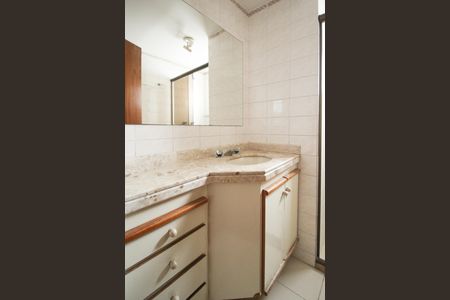Apartamento para alugar com 114m², 3 quartos e 2 vagasBanheiro