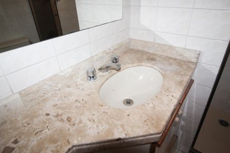 Apartamento para alugar com 114m², 3 quartos e 2 vagasBanheiro