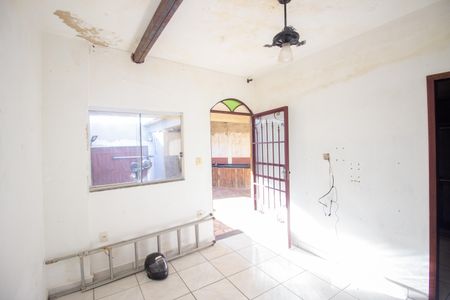 Casa para alugar com 130m², 3 quartos e 3 vagas Casa para alugar com 130m², 3 quartos e 3 vagasSala