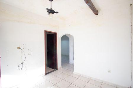Casa para alugar com 130m², 3 quartos e 3 vagas Casa para alugar com 130m², 3 quartos e 3 vagasSala