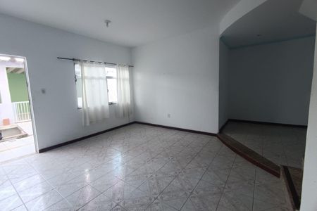 Sala de casa para alugar com 2 quartos, 130m² em Parque Felicidade, Duque de Caxias