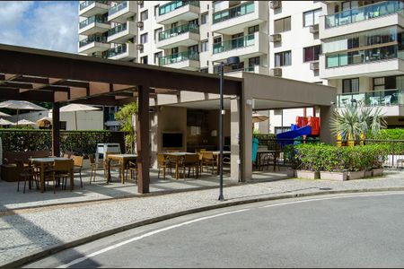 Apartamento para alugar com 69m², 2 quartos e 1 vaga