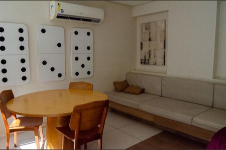 Apartamento para alugar com 69m², 2 quartos e 1 vaga
