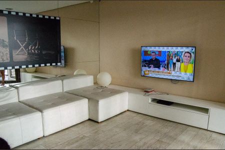 Apartamento para alugar com 69m², 2 quartos e 1 vaga