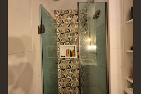 Apartamento para alugar com 69m², 2 quartos e 1 vaga