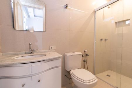 Apartamento para alugar com 377m², 4 quartos e 3 vagasBanheiro da Suite 2