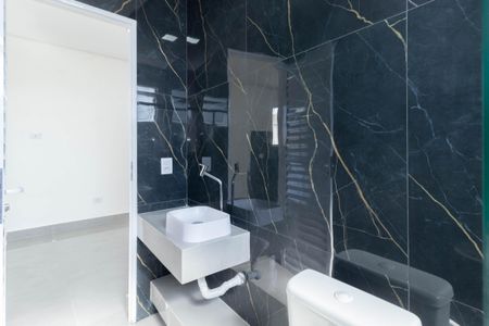 Casa para alugar com 60m², 2 quartos e sem vagaBanheiro