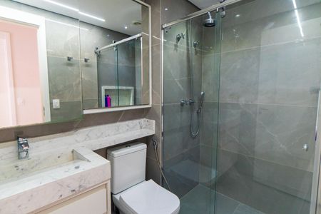 Apartamento à venda com 81m², 3 quartos e 2 vagasBanheiro Social