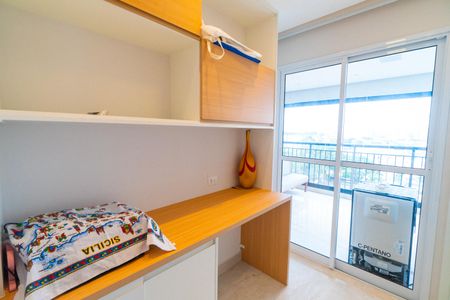 Apartamento à venda com 81m², 3 quartos e 2 vagasQuarto 1
