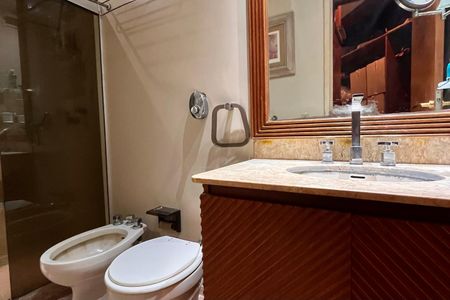 Apartamento à venda com 90m², 1 quarto e 2 vagas Apartamento à venda com 90m², 1 quarto e 2 vagasBanheiro da Suíte