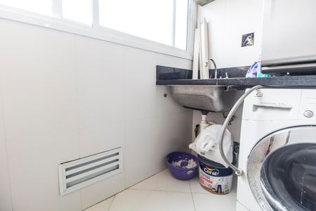 Apartamento para alugar com 56m², 2 quartos e 1 vagaÁrea de Serviço