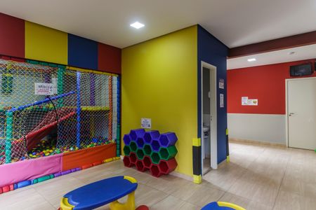 Apartamento para alugar com 56m², 2 quartos e 1 vagaÁrea comum - Playground