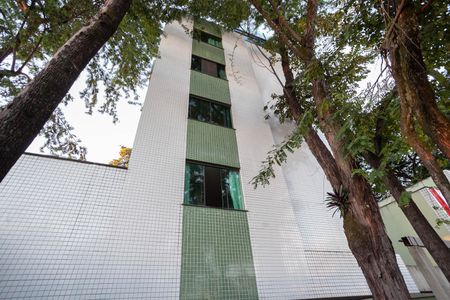 Apartamento para alugar com 173m², 4 quartos e 2 vagasFachada